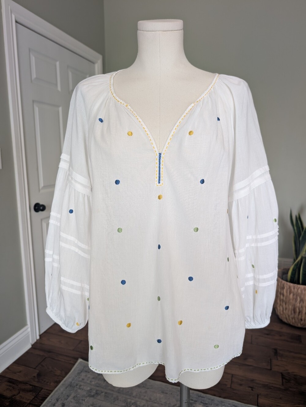 Velvet by Graham & Spencer Embroidered Dot Peasant Boho Top White Size L